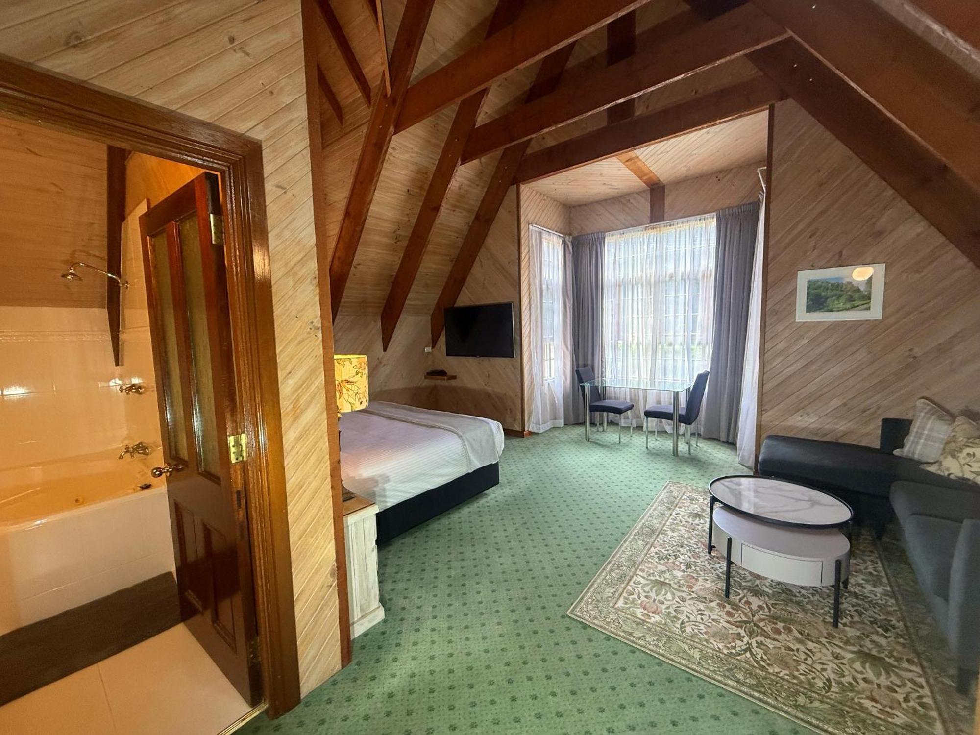 Mt Tamborine Stonehaven Manor Hotel Gold Coast Bagian luar foto